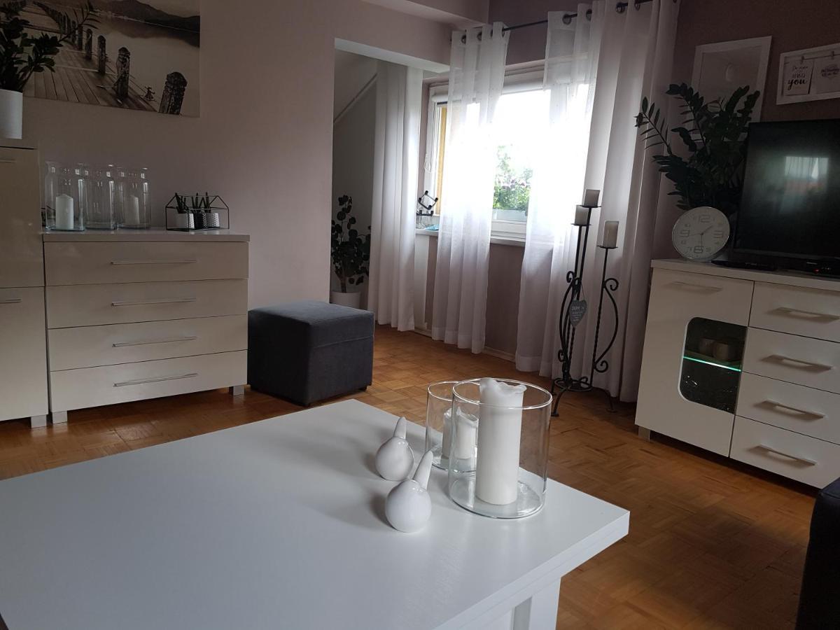 Wczasowisko Karola Apartment Lubomierz  Екстериор снимка